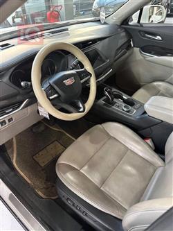 كاديلاك XT4